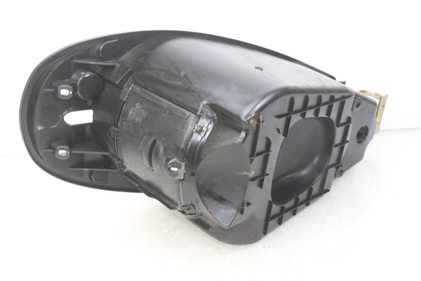 photo de KUFER POD SIEDZENIEM PEUGEOT VIVACITY NEW 4T 50 (2008 - 2017) - Zoom stanu zużycia