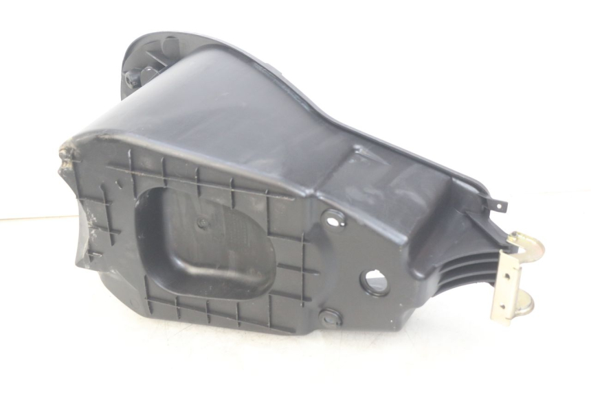 photo de KUFER POD SIEDZENIEM PEUGEOT VIVACITY NEW 4T 50 (2008 - 2017) - Zoom stanu zużycia