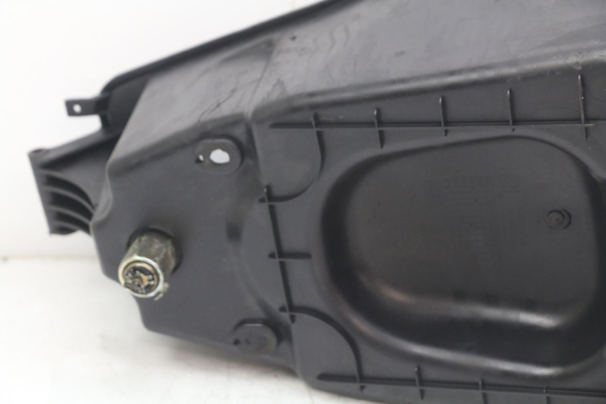 photo de KUFER POD SIEDZENIEM PEUGEOT VIVACITY 125 (2010 - 2017) - Zbliżenie techniczne