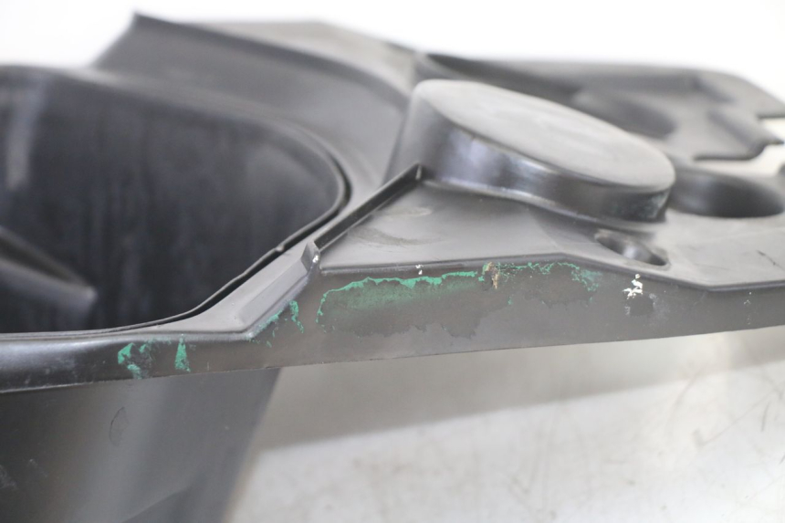 photo de KUFER POD SIEDZENIEM PEUGEOT VIVACITY 50 (2004 - 2009) - Punkty mocowania