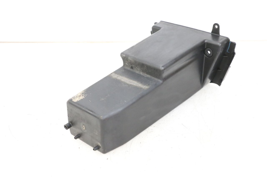 photo de KUFER POD SIEDZENIEM SUZUKI VL INTRUDER 125 (2004 - 2007) - Szczegół części