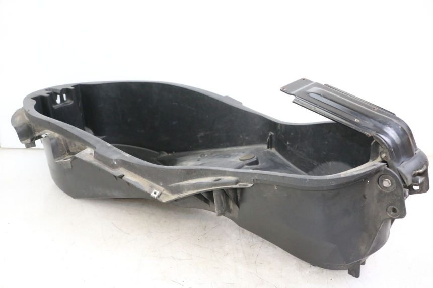 photo de KUFER POD SIEDZENIEM YAMAHA X-MAX XMAX ABS 250 (2010 - 2012) - Szczegół części
