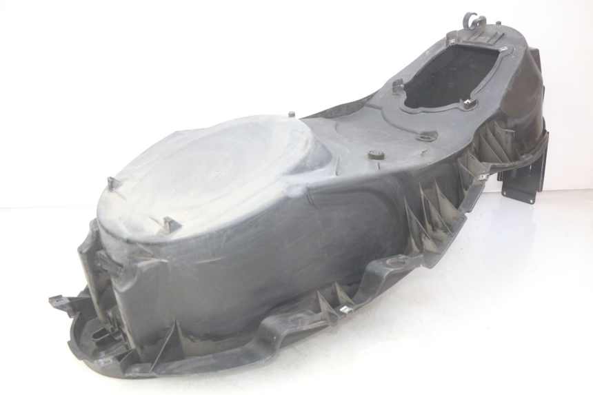 photo de KUFER POD SIEDZENIEM YAMAHA X-MAX XMAX 125 (2010 - 2013) - Szczegół części