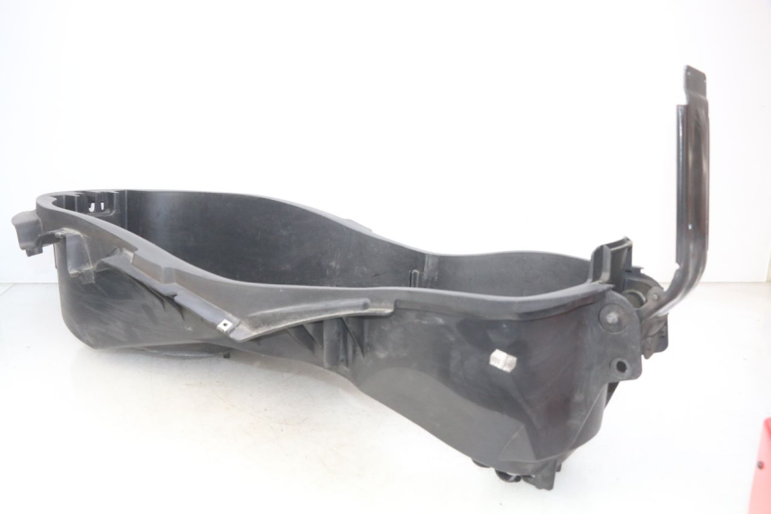 photo de KUFER POD SIEDZENIEM YAMAHA X-MAX XMAX 125 (2010 - 2013) - Inny kąt widzenia