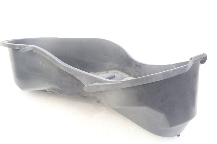 photo de KUFER POD SIEDZENIEM YAMAHA XMAX X-MAX 125 (2006 - 2009) - Zbliżenie techniczne