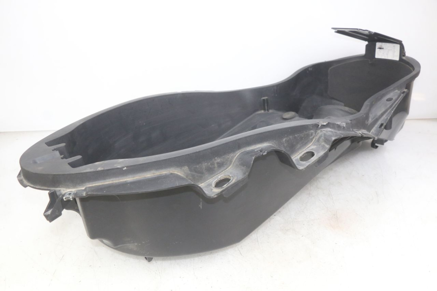 photo de KUFER POD SIEDZENIEM YAMAHA X-MAX XMAX 125 (2010 - 2013) - Widok ogólny