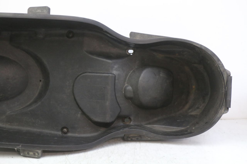 photo de KUFER POD SIEDZENIEM YAMAHA XMAX X-MAX 125 (2006 - 2009) - Stan powierzchni