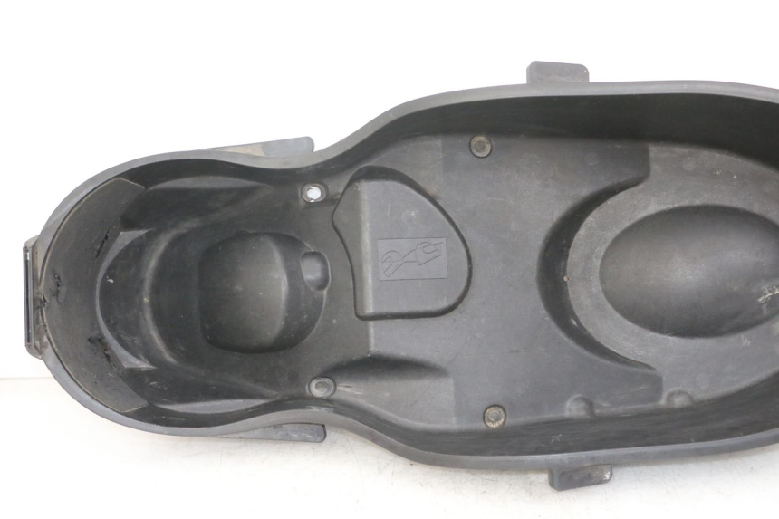 photo de KUFER POD SIEDZENIEM YAMAHA XMAX X-MAX 125 (2006 - 2009) - Punkty mocowania