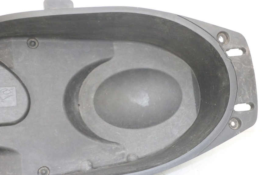 photo de KUFER POD SIEDZENIEM YAMAHA XMAX X-MAX 125 (2006 - 2009) - Punkty mocowania