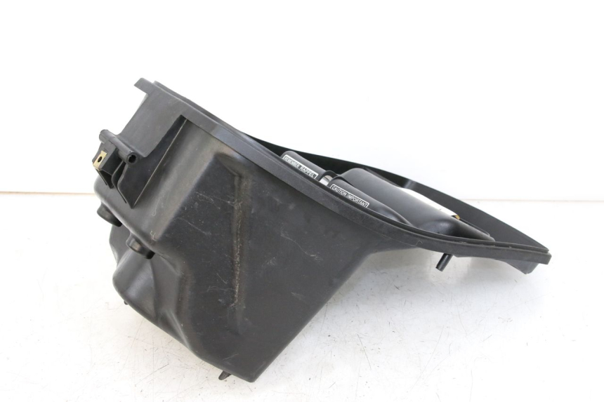 photo de KUFER POD SIEDZENIEM SYM X-PRO 4T 50 (2014 - 2021) - Zoom stanu zużycia