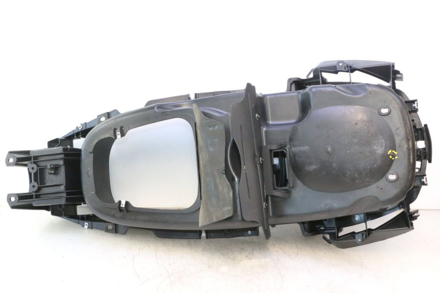 photo de SKRZYNIA SIEDZENIOWA PIAGGIO X8 STREET 125 (2006 - 2007) - Zbliżenie techniczne