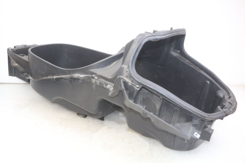 photo de KUFER POD SIEDZENIEM PIAGGIO X8 125 (2004 - 2007) - Widok ogólny