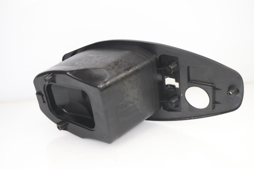 photo de KUFER POD SIEDZENIEM RAZZO XENON 4T 50 (2008 - 2012) - Zoom stanu zużycia