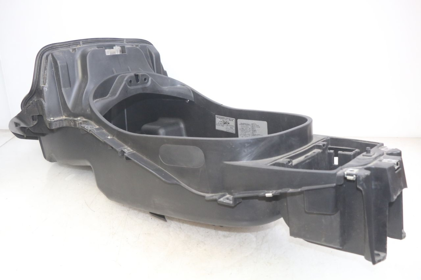 photo de KUFER POD SIEDZENIEM PIAGGIO XEVO - X EVO 125 (2007 - 2017) - Zoom stanu zużycia