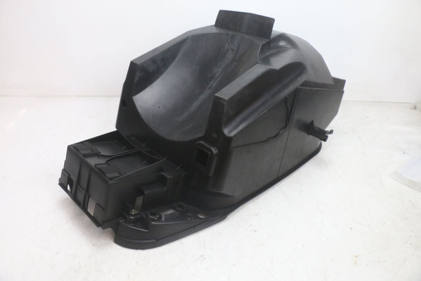 photo de SKRZYNIA SIEDZENIOWA YAMAHA XP T-MAX ABS 500 (2005 - 2005) - Inny kąt widzenia
