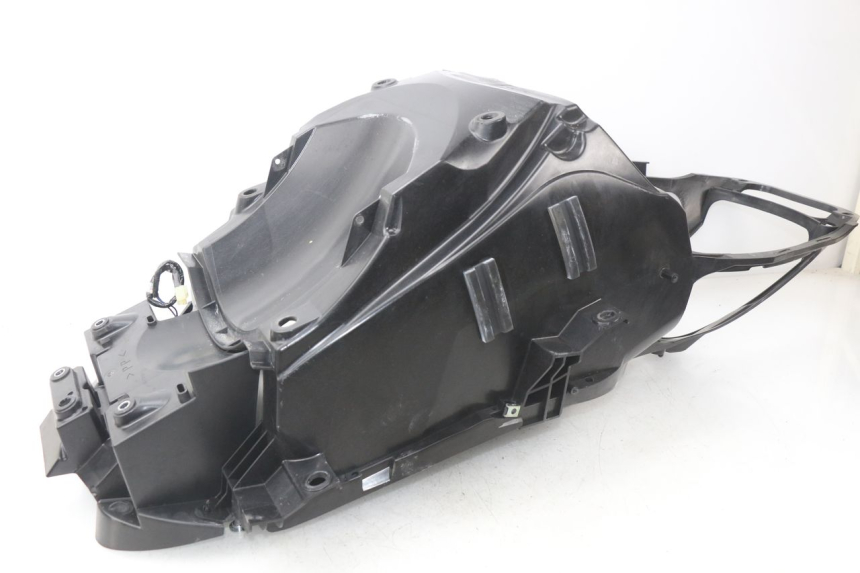 photo de KUFER POD SIEDZENIEM YAMAHA XP T-MAX TMAX 500 (2008 - 2012) - Szczegół części