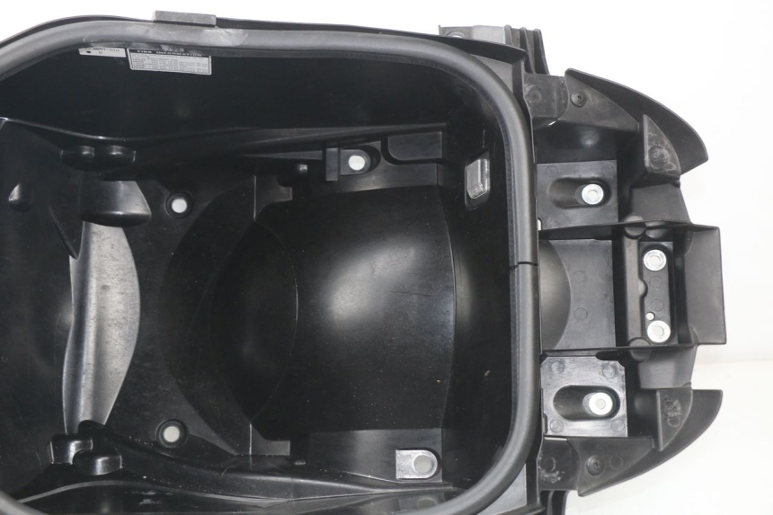 photo de KUFER POD SIEDZENIEM YAMAHA XP T-MAX TMAX 500 (2008 - 2012) - Część sprawdzona
