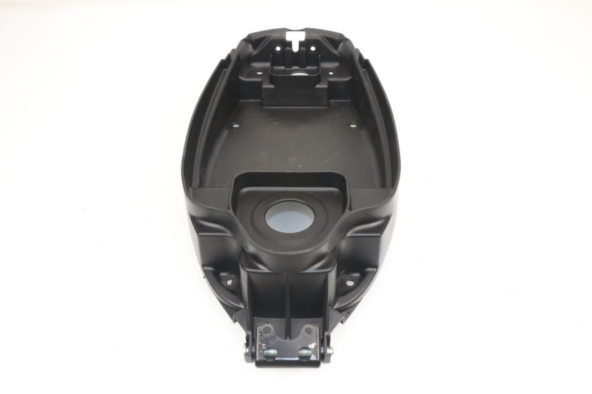 photo de KUFER POD SIEDZENIEM YAMAHA BW'S 50 (2004 - 2017) - Zbliżenie techniczne