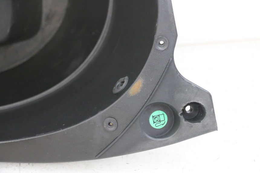 photo de KUFER POD SIEDZENIEM YAMAHA NEOS NEO'S 4T 50 (2008 - 2016) - Zbliżenie techniczne