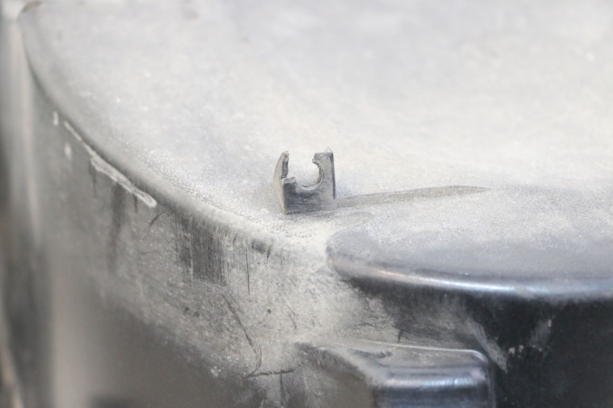 photo de KUFER POD SIEDZENIEM YAMAHA X-MAX XMAX ABS 250 (2010 - 2014) - Zoom stanu zużycia