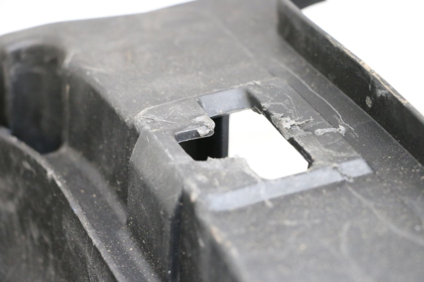 photo de KUFER POD SIEDZENIEM YAMAHA YE ZEST 50 (1992 - 1998) - Zbliżenie techniczne