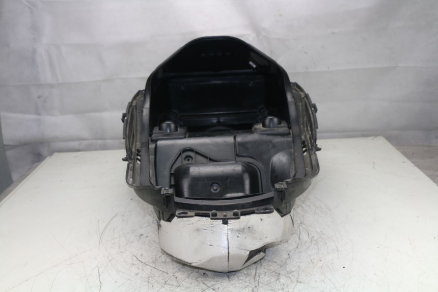 photo de KUFER POD SIEDZENIEM YAMAHA YP MAJESTY ABS 400 (2007 - 2009) - Punkty mocowania