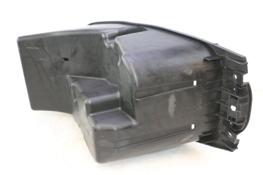 photo de KUFER POD SIEDZENIEM YAMAHA YP MAJESTY 125 (1998 - 2001) - Szczegół części
