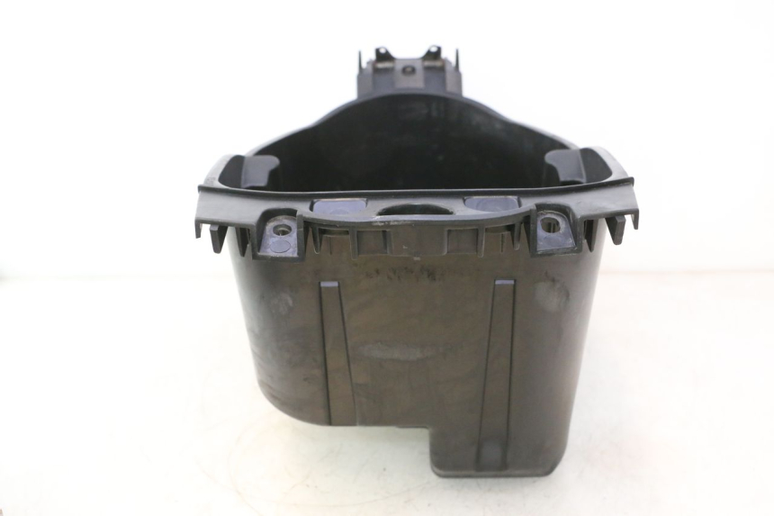 photo de KUFER POD SIEDZENIEM YAMAHA YP MAJESTY 125 (1998 - 2001) - Punkty mocowania