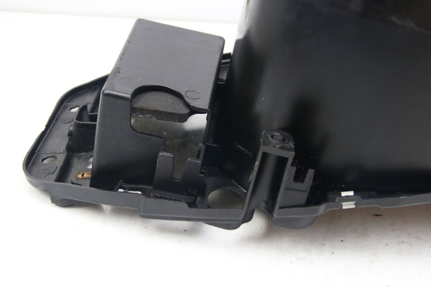 photo de KUFER POD SIEDZENIEM PIAGGIO ZIP 2T 50 (2009 - 2019) - Widok produktu