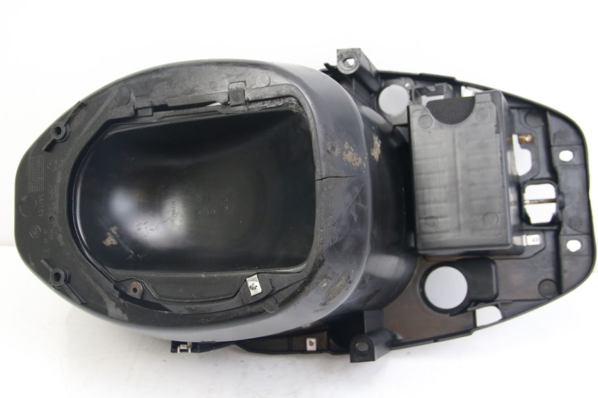 photo de KUFER POD SIEDZENIEM PIAGGIO ZIP 2T 50 (2009 - 2019) - Widok ogólny