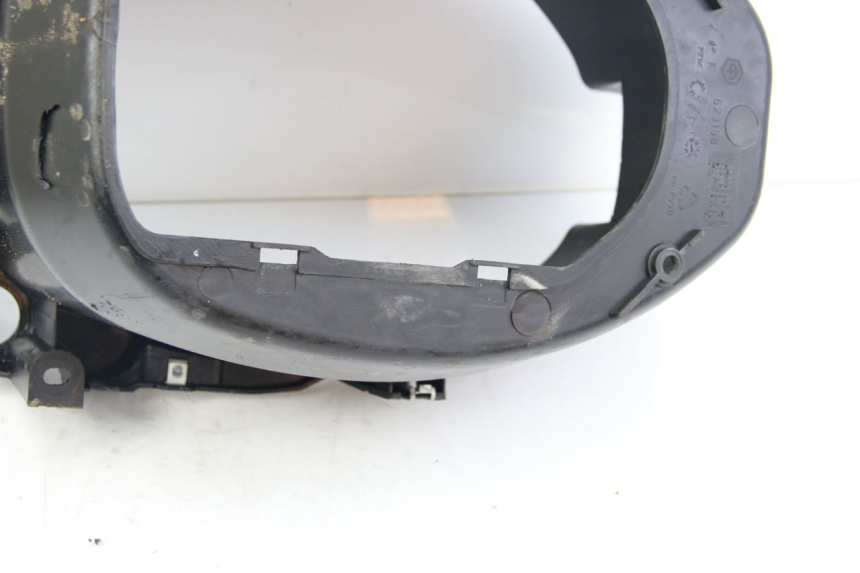 photo de KUFER POD SIEDZENIEM PIAGGIO ZIP 2T 50 (2009 - 2019) - Widok z bliska