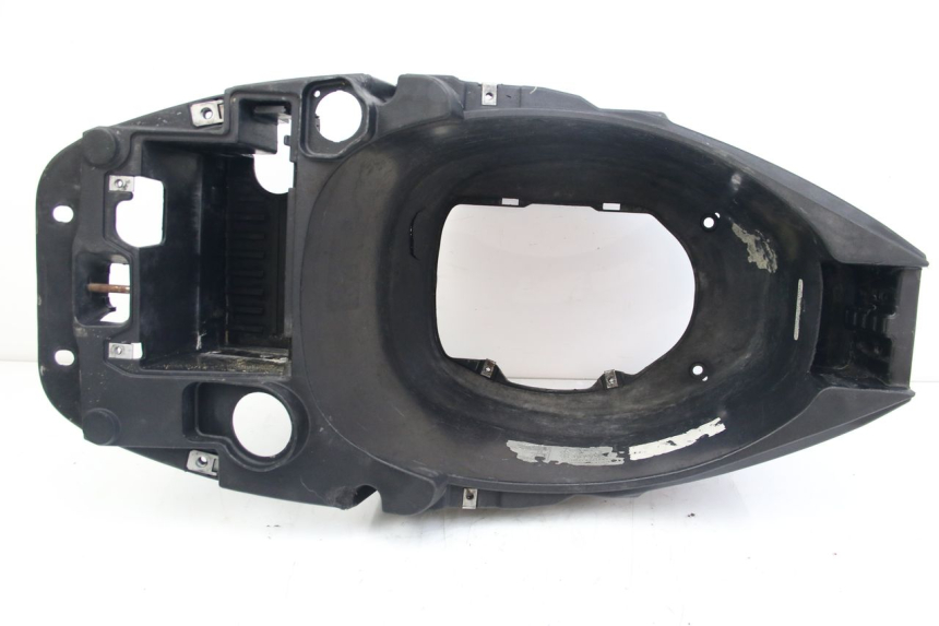 photo de KUFER POD SIEDZENIEM PIAGGIO ZIP 2T 50 (2009 - 2019) - Zoom stanu zużycia