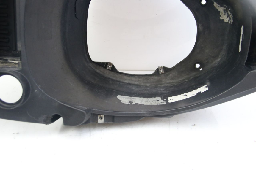 photo de KUFER POD SIEDZENIEM PIAGGIO ZIP 2T 50 (2009 - 2019) - Zbliżenie techniczne