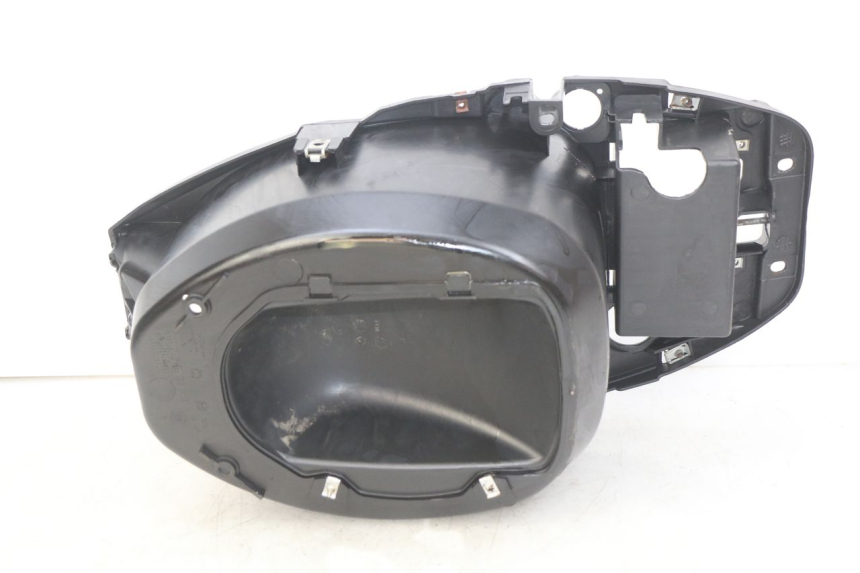 photo de KUFER POD SIEDZENIEM PIAGGIO ZIP 2T 50 (2009 - 2019) - Szczegół części