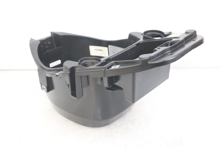 photo de KUFER POD SIEDZENIEM PIAGGIO ZIP 2T 50 (2009 - 2019) - Zbliżenie techniczne