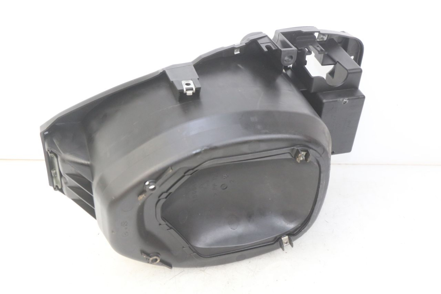 photo de KUFER POD SIEDZENIEM PIAGGIO ZIP 4T 50 (2018 - 2020) - Zoom stanu zużycia