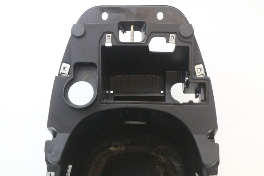 photo de KUFER POD SIEDZENIEM PIAGGIO ZIP 4T 50 (2018 - 2020) - Szczegóły charakterystyczne