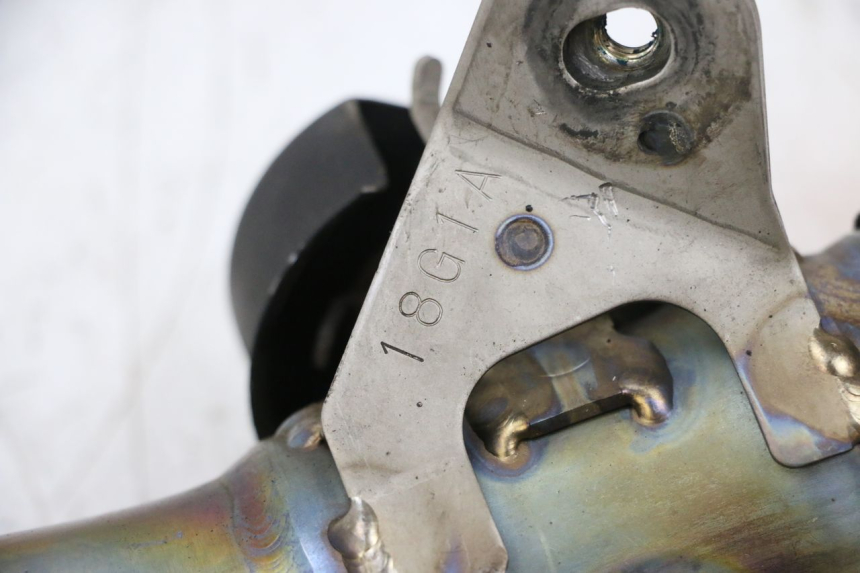 photo de KOLEKTOR SUZUKI GSXR GSX-R 1000 (2003 - 2004) - Zbliżenie techniczne