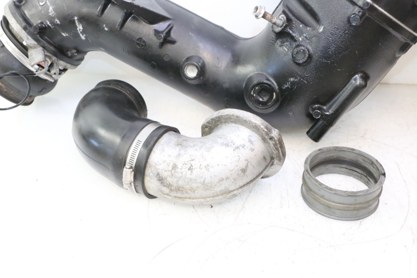 photo de KOLEKTOR YAMAHA WAVE RUNNER GP R 1200 (2000 - 2003) - Widok profilu