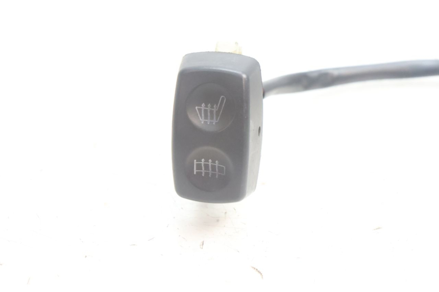 photo de PRZEŁĄCZNIK KIERUNKOWSKAZÓW BMW C1 125 (2000 - 2003) - Szczegół części