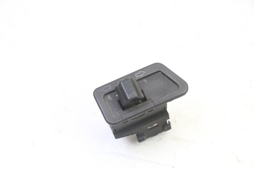 photo de PRZEŁĄCZNIK KIERUNKOWSKAZU TNT MOTOR BOSTON 4T 50 (2018 - 2025) - Widok główny