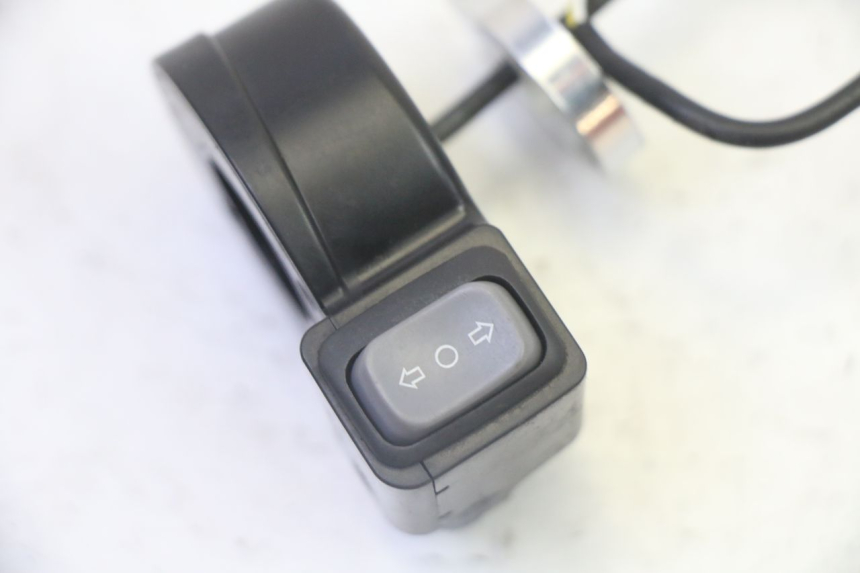 photo de PRZEŁĄCZNIK KIERUNKOWSKAZU SEGWAY NINEBOT F65I 1 - Szczegół części