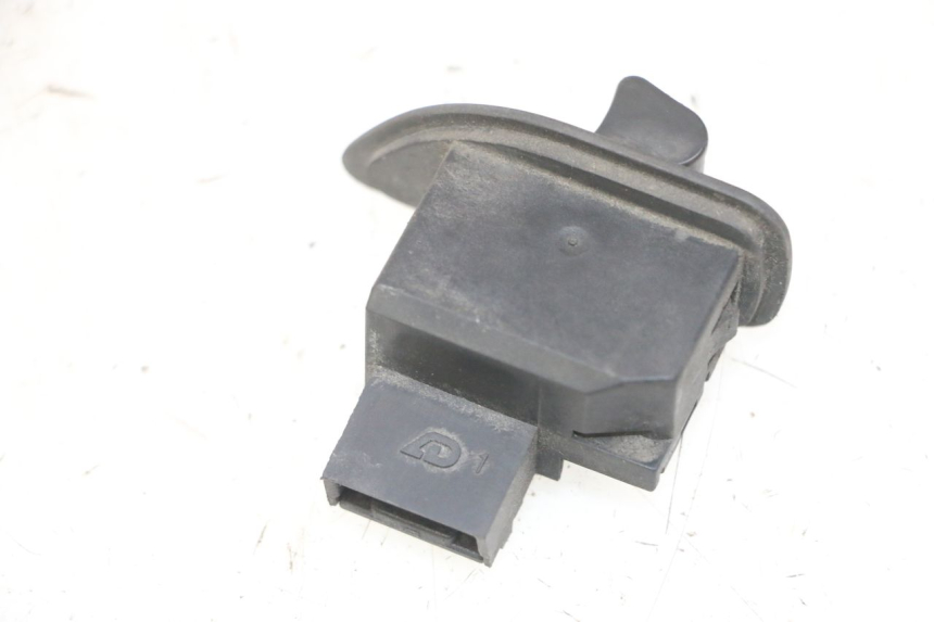 photo de PRZEŁĄCZNIK KIERUNKOWSKAZU PIAGGIO MP3 LT 300 (2010 - 2016) - Szczegół części