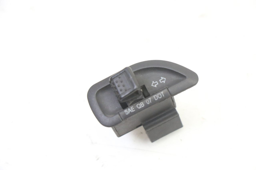 photo de PRZEŁĄCZNIK KIERUNKOWSKAZU PIAGGIO NRG POWER PUREJET 50 (2018 - 2021) - Widok główny