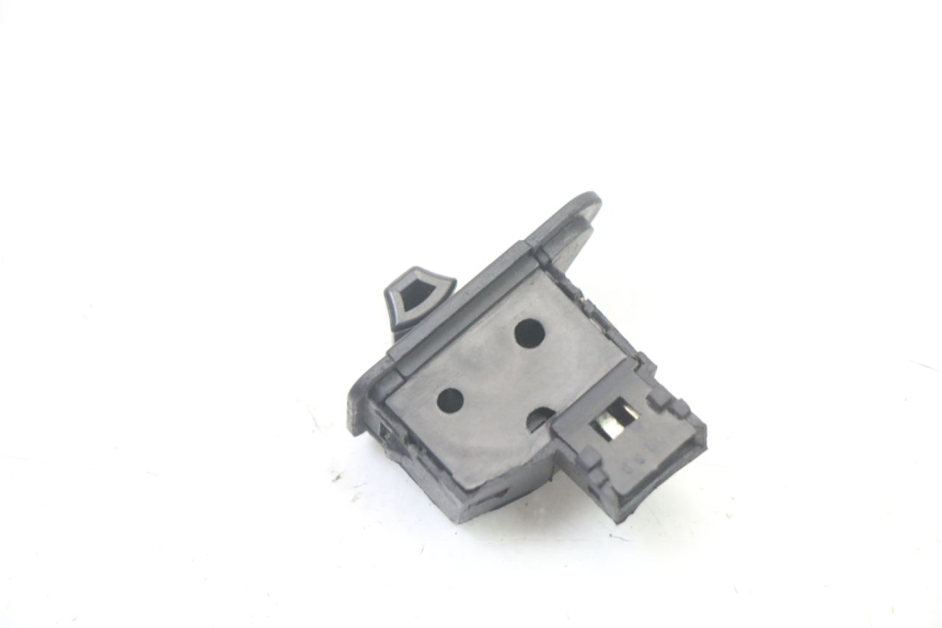 photo de PRZEŁĄCZNIK KIERUNKOWSKAZU SYM ORBIT III 3 4T 50 (2021 - 2025) - Zoom stanu zużycia