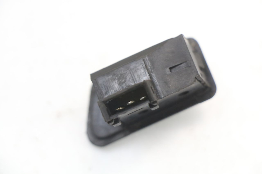 photo de PRZEŁĄCZNIK KIERUNKOWSKAZU SYM ORBIT 50 (2008 - 2010) - Inny kąt widzenia