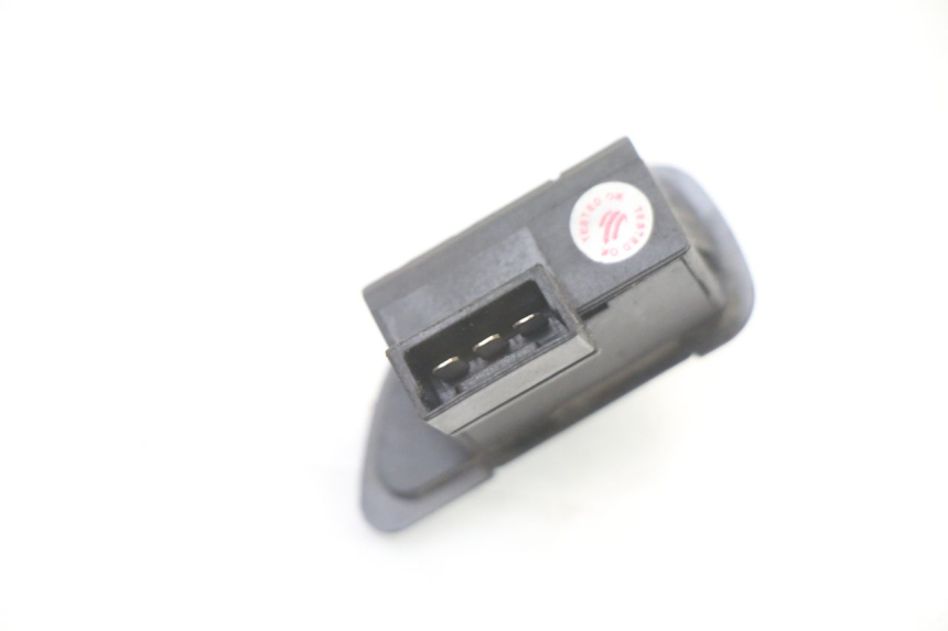 photo de PRZEŁĄCZNIK KIERUNKOWSKAZU PIAGGIO NRG POWER PUREJET 50 (2018 - 2021) - Widok ogólny