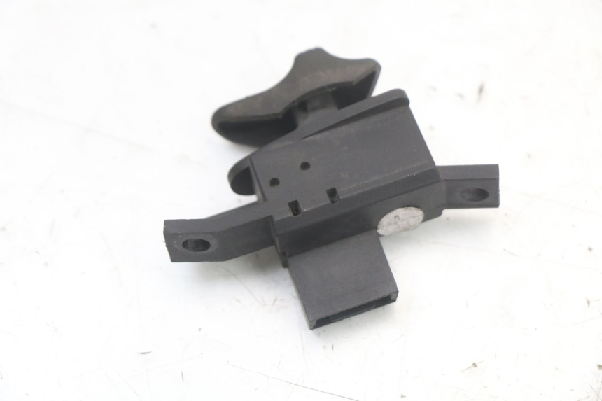 photo de PRZEŁĄCZNIK KIERUNKOWSKAZU PIAGGIO VESPA LX 2T 50 (2005 - 2013) - Zoom stanu zużycia