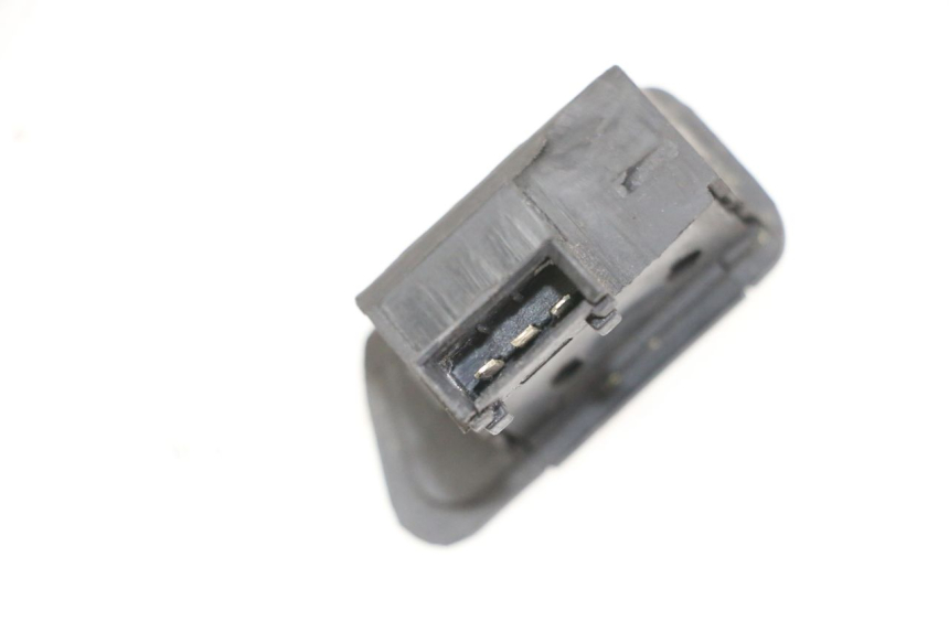 photo de PRZEŁĄCZNIK KIERUNKOWSKAZU SYM FIDDLE 3 III 50 (2014 - 2020) - Zoom stanu zużycia