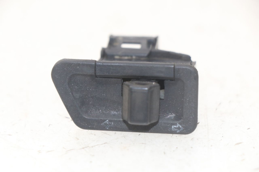 photo de PRZEŁĄCZNIK KIERUNKOWSKAZU SYM SYMPHONY 50 (2009 - 2015) - Widok główny